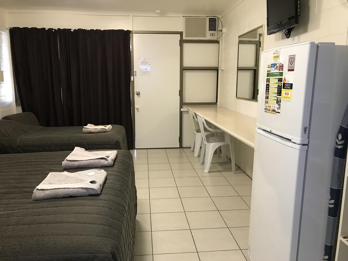 波齐斯汽车旅馆 洛坎普顿 外观 照片