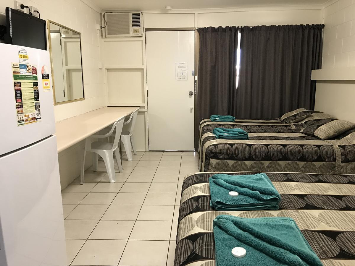 波齐斯汽车旅馆 洛坎普顿 外观 照片